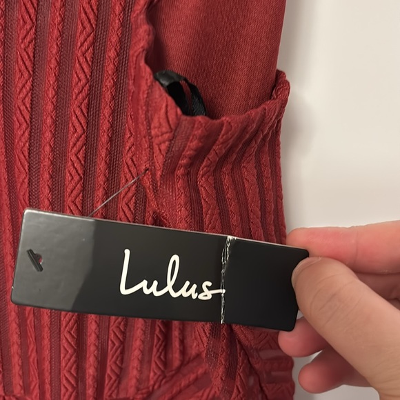 NWT xs Red Lulus trumpet midi dress w/ lace cutouts - Picture 5 of 7